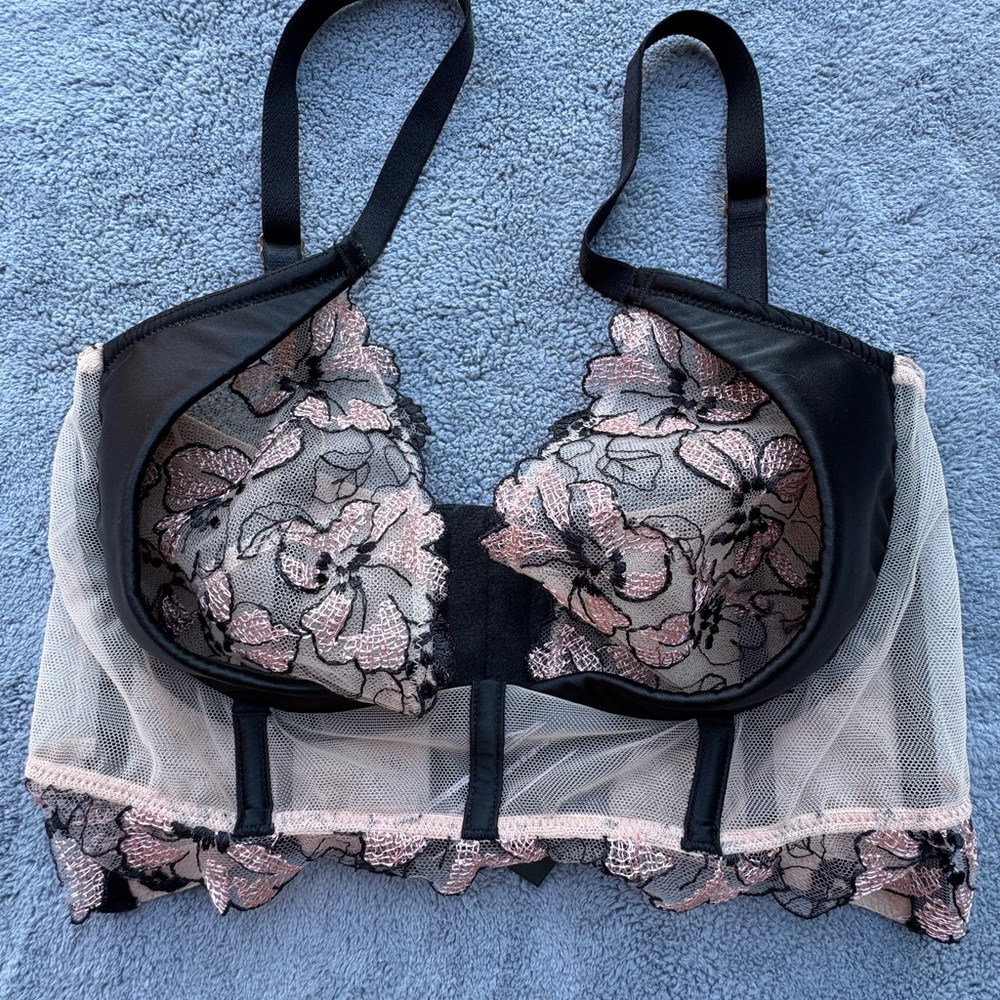 Victoria's Secret Black and Pink Lace Bra